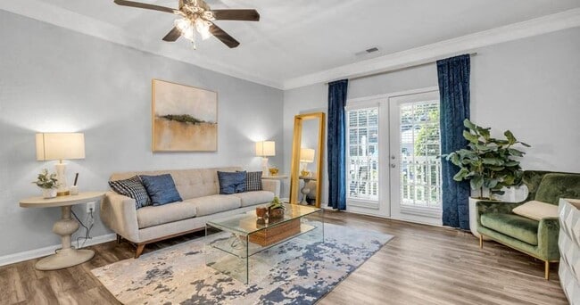 Photo - Marina Pointe