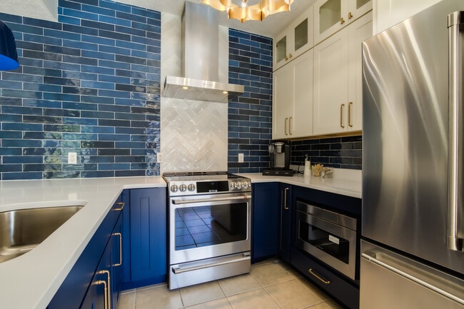 Photo - Huning Castle Apartments