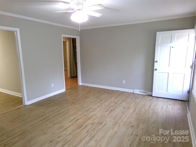 Photo - 716 Brown Ave Unit 718