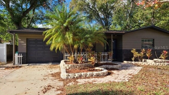 Building Photo - 1742 Cardinal Dr