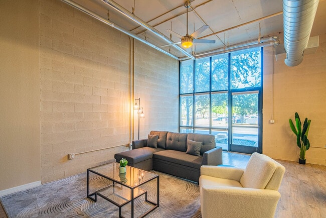 Photo - 1275 E University Dr Unit ID1281427P