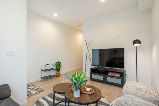 Photo - 6125 Sand Point Way NE Unit SI ID1036013P