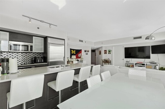 Photo - 55 SE 6th St Unit 3102