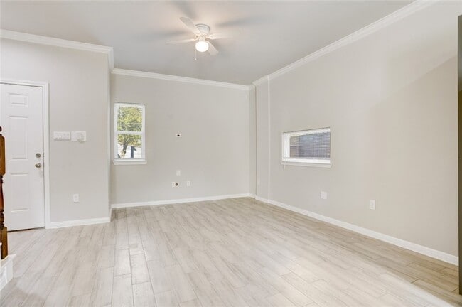 Photo - 1045 Marcolin St Unit B