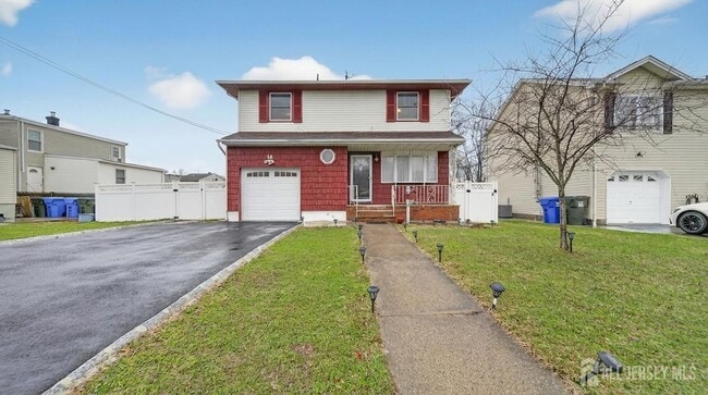 Building Photo - 14 Carteret St