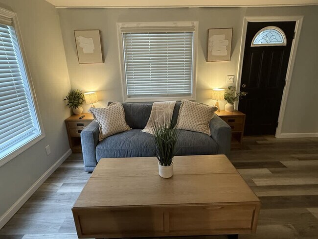 Photo - 4 Auburn Ave Ext Unit ID1312435P