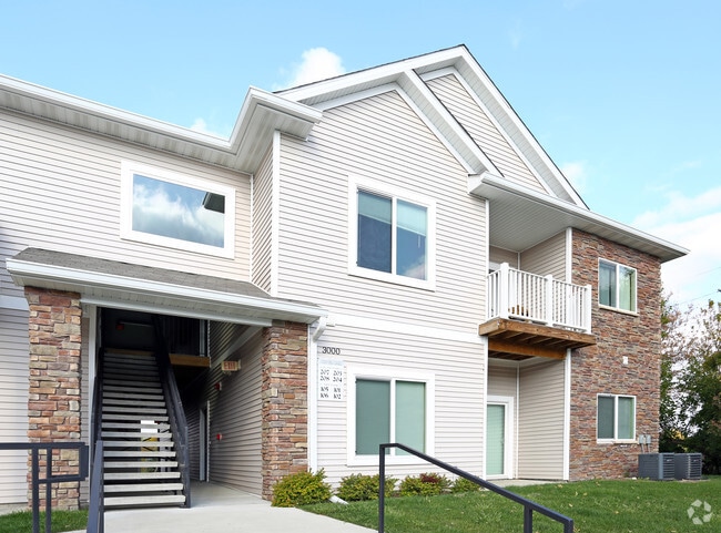 Silver Oak Condos - Silver Oak Condos