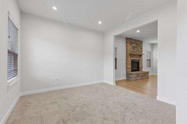 Photo - 118 Hamilton Dr