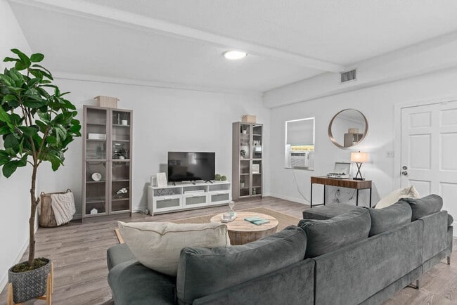 Photo - 4265 Wee St Unit SI ID1234548P