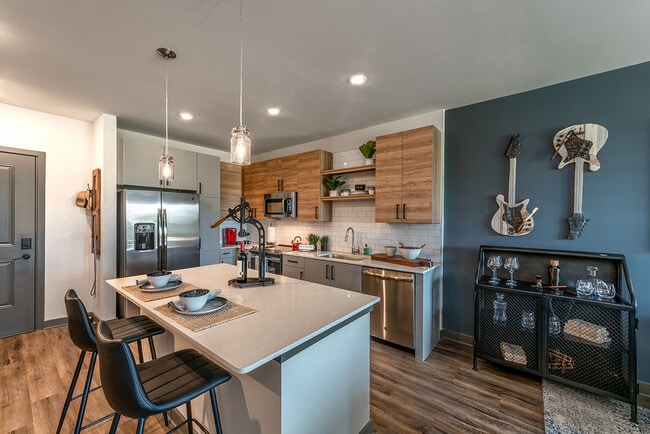 Apartment Kitchen - The Point at Ridgeline
