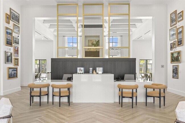 Photo - 7210 Interbay Blvd Unit B2