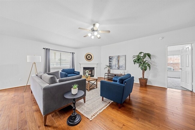 Photo - 10120 Salem Way