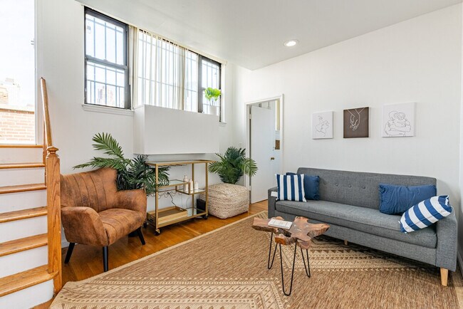 Photo - 735 10th Ave Unit ID1323993P