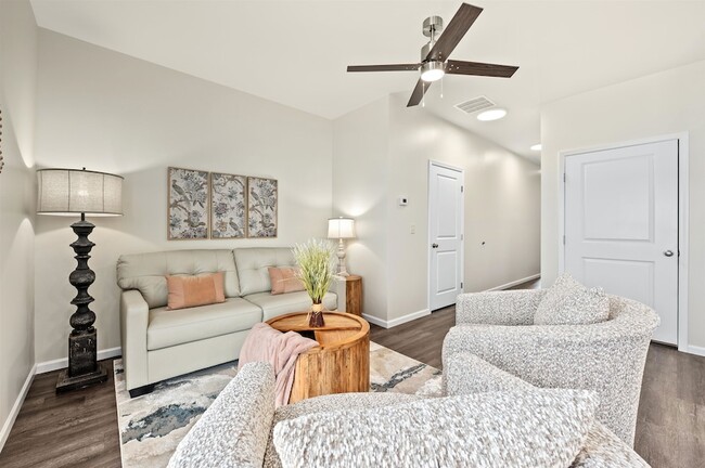 Photo - 312 Copper Tail Ln