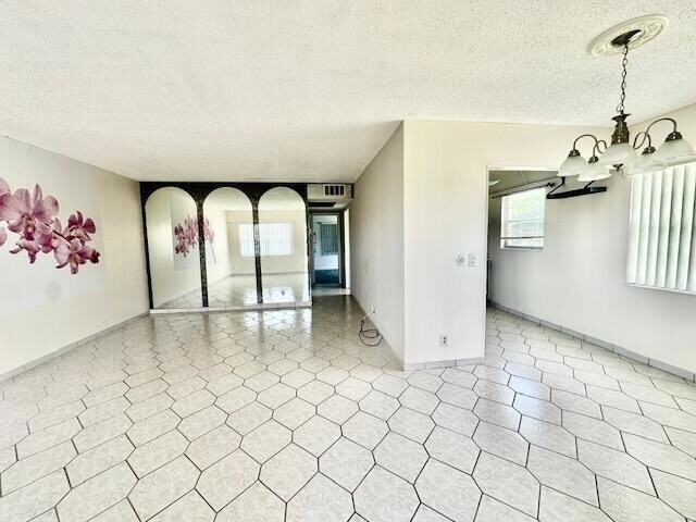 Photo - 368 Mansfield I