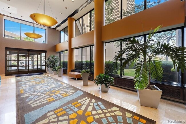 Photo - 1001 W Jefferson Ave Unit 300 8i