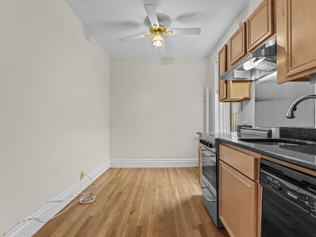 Photo - 35 Queensberry St Unit 22