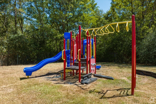 Playground - Pines Apartments