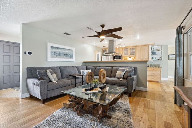 Photo - 12 Fairway Dr Unit ID1381668P