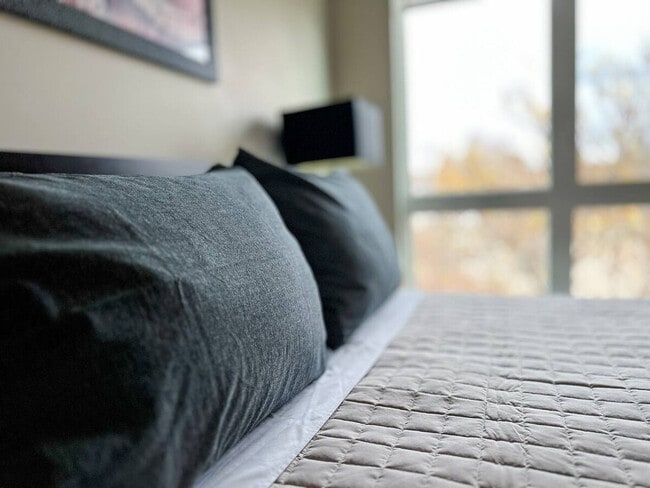 Photo - 630 S Goodman St Unit ID1224665P