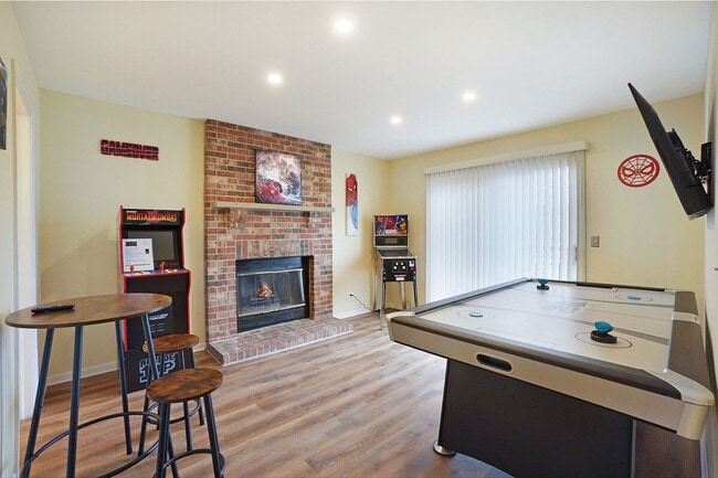 Photo - 303 Danbury Dr Unit SI ID1285015P