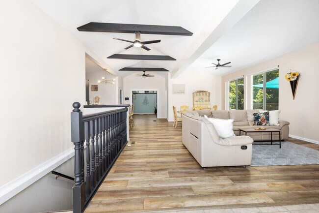Photo - 10754 Dwight St Unit SI ID1596508P