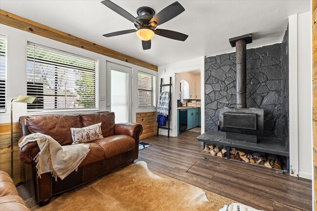 Photo - 511 E Ave N Unit SI ID1536474P