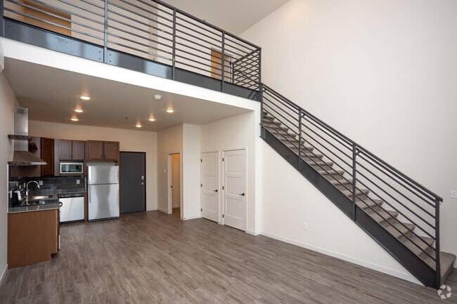 1BR, 1BA - 1,002SF - Living Area - The Arch