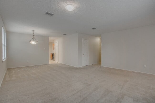 Photo - 1961 Lariat Dr