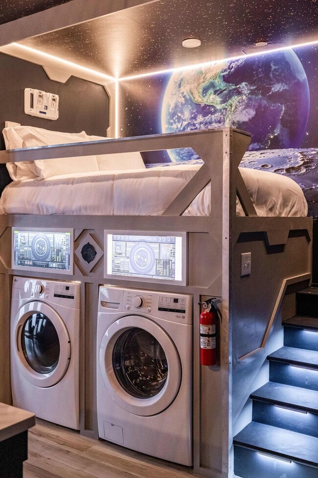 Photo - 245 Hermitage Ave Unit FL4-ID1284705P