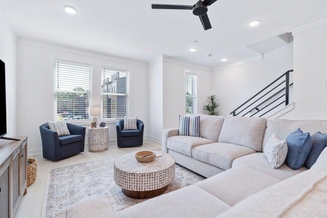 Building Photo - 154 Blue Eden Lp Unit SI ID1447179P