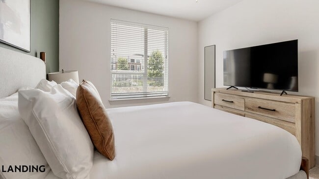 Photo - 15950 Paramount Wy Unit 2222