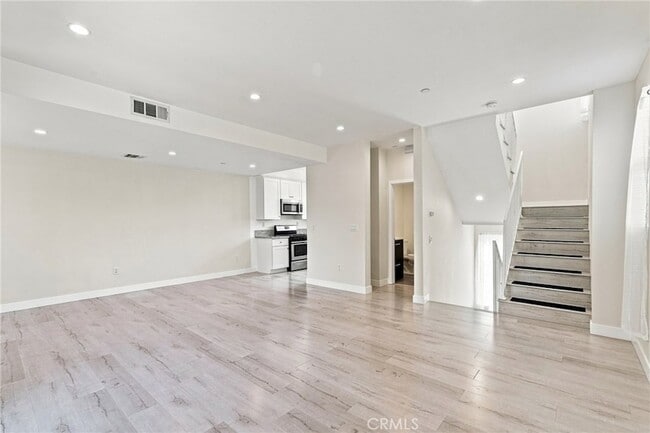 Building Photo - 15340 Lassen St