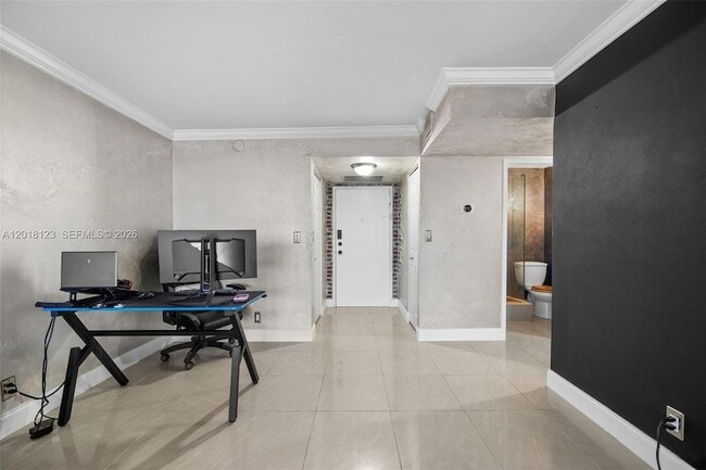 Photo - 1000 Parkview Dr Unit 1025