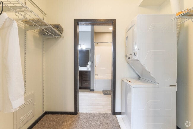 1BR, 1BA - City Scape 1B - The Capitol District Apartments