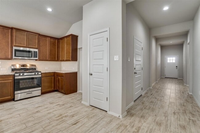 Photo - 17119 Alturas Ave