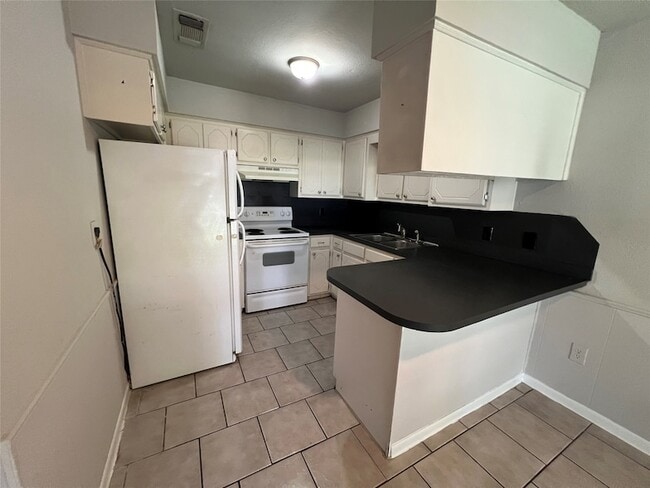 Photo - 1400 W Laurel St Unit 1402