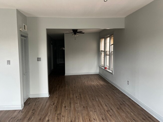 Photo - 4732 W Congress Pkwy Unit 2