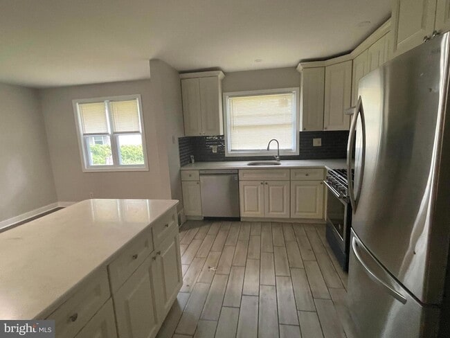 Photo - 209 Maine Ave