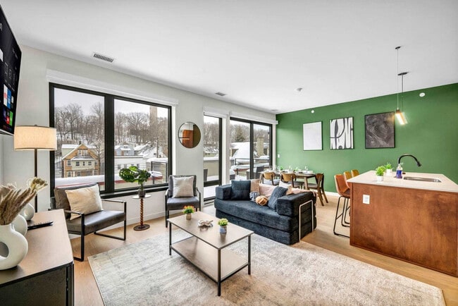 Photo - 2189 Cornell Rd Unit SI ID1386541P