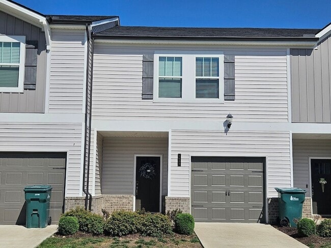 Photo - 1552 Olympic Ln