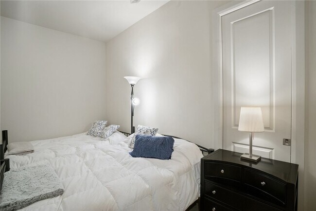 Photo - 301 Fifth Ave Unit 511