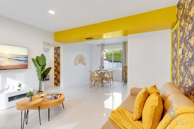 Photo - 809 S Ocean Dr Unit ID1227349P