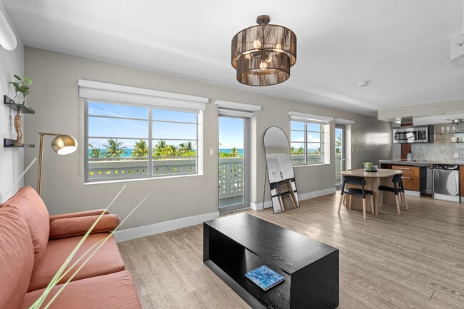 Building Photo - 1024 Ocean Dr Unit SI ID1540423P