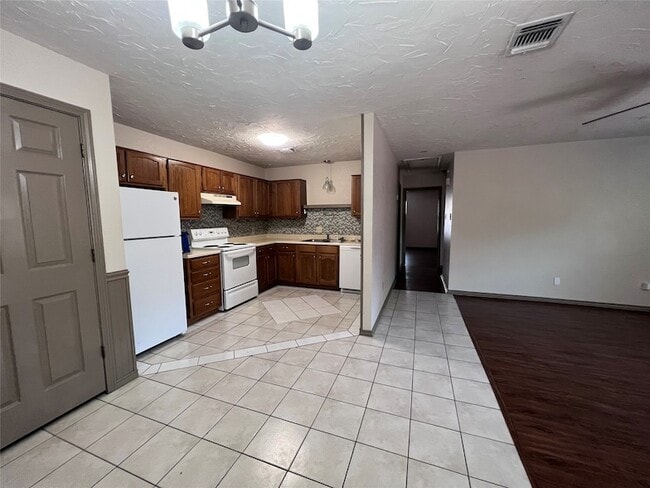 Photo - 11913 Metmora Ct