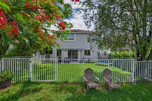 Photo - 1374 Canary Island Dr
