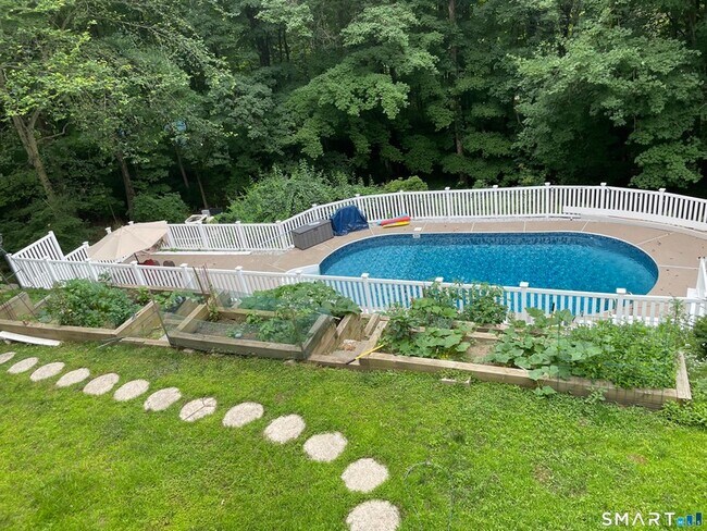 Photo - 17 Grey Hollow Rd