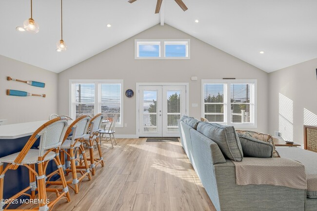 Photo - A3255 Goa Way