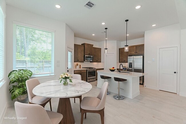 Photo - 152 Red Cascade Trl