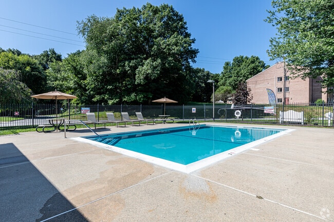 Pool - Rose Hill Apartments